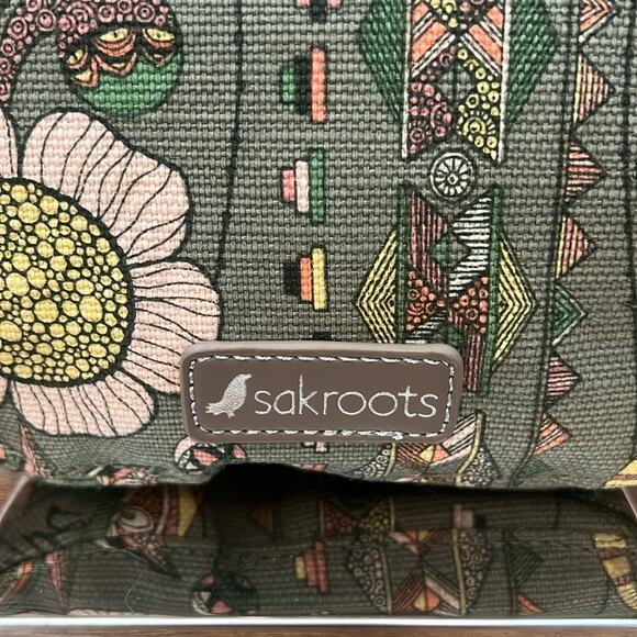 ✨Sold✨ Sakroots Signature Peace Print Fold Over Mini Bag in Spirit Desert - Picture 4 of 13